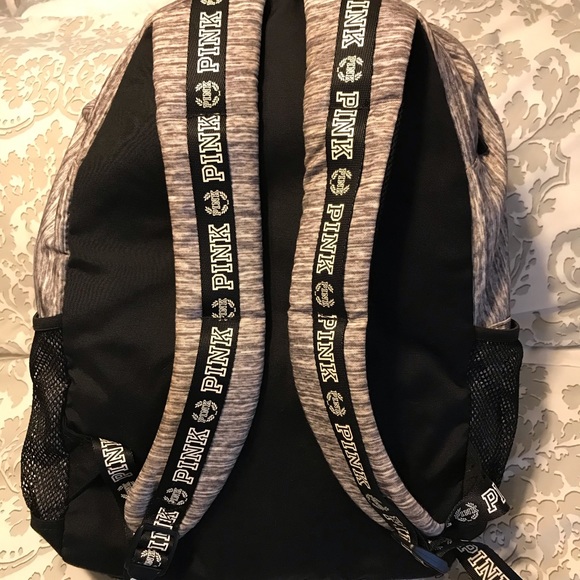 Pink brand backpack 🎒 - Picture 4 of 8